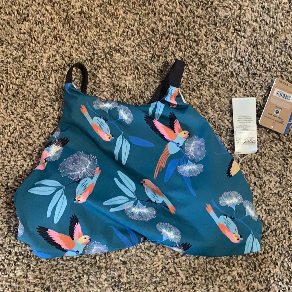NWT Patagonia Nanogrip Bird Nireta Swim Top